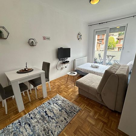 Apartment Guri Prishtinë Exterior photo